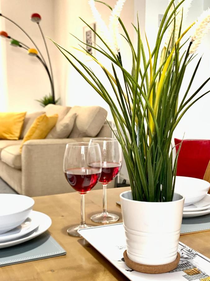 Contemporary 2 Bedroom Victorian Town House - Sleeps Up To 6 Kimberley  المظهر الخارجي الصورة